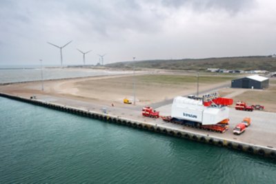 The first Vestas V236-15.0MW nacelle is transported from Port of Hanstholm in Denmark to the Østerild Wind Turbine Test Center in Northern Jutland. Once installed, the V236-15.0MW will be the largest wind turbine in the world. 
