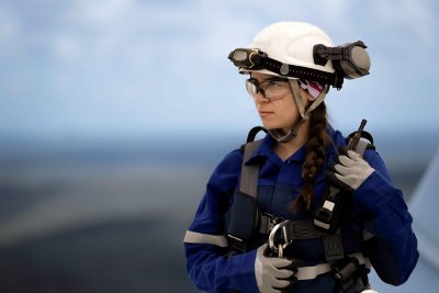 Service technician offshore