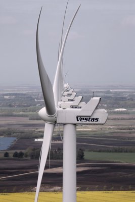 V112 3.3 MW 
22 installed turbines 
Nørhede - Hjortmose Ringkøbing, Denmark